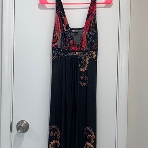 Beautiful long dress!